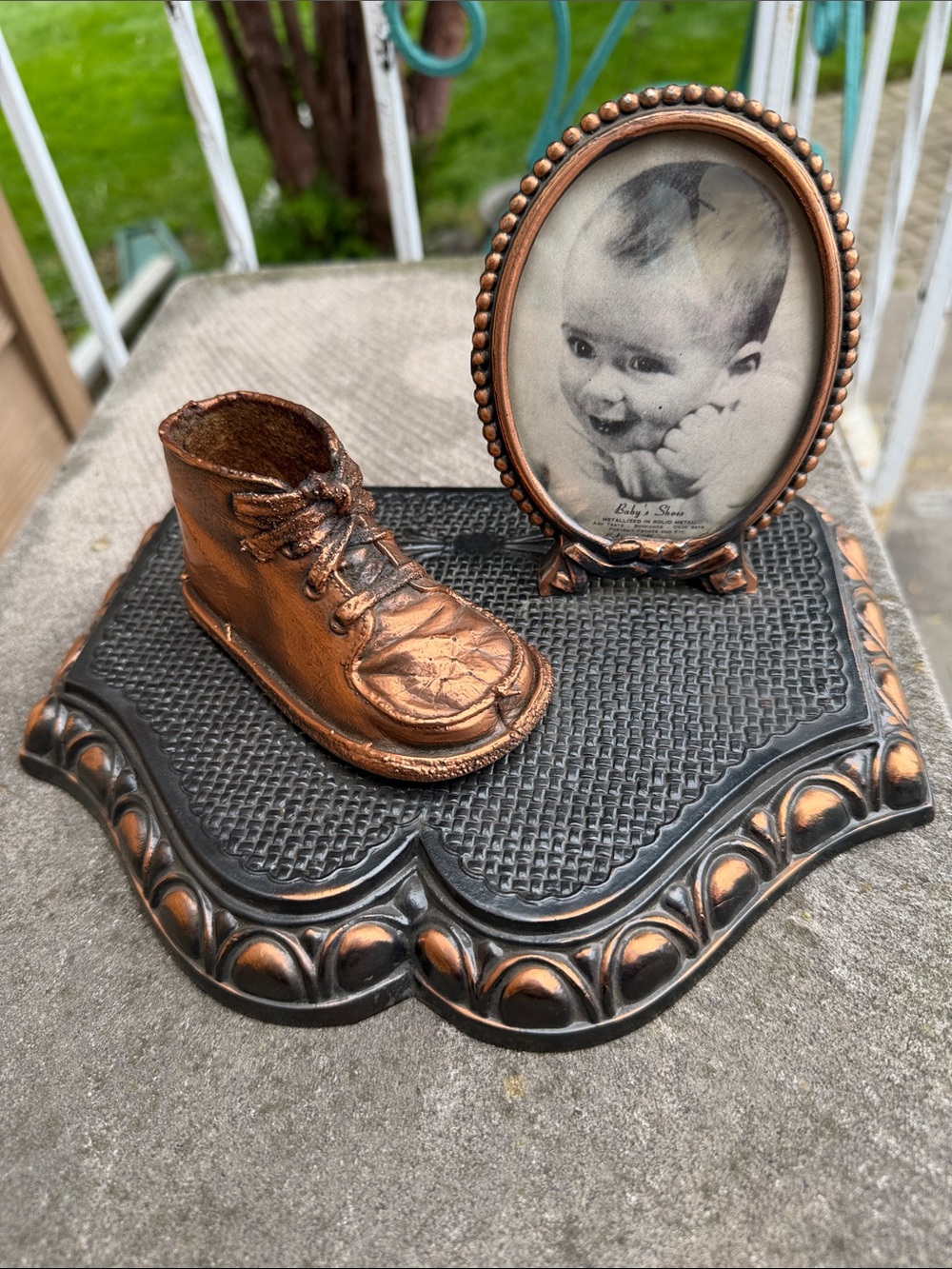 #Bronze Baby shoe set